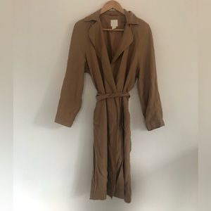 H&M lightweight tan trenchcoat